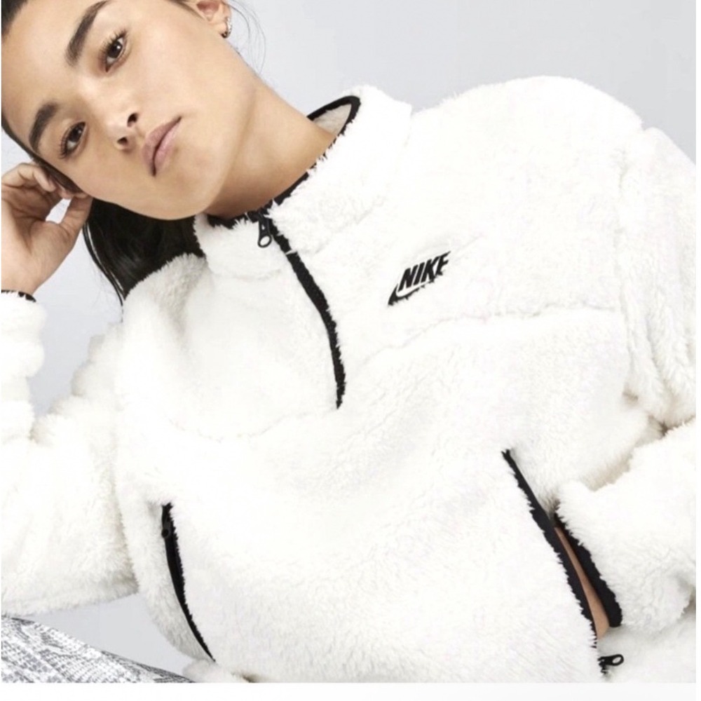 Nike Sherpa Plush Fleece Quarter Zip Crop Pullover Cream Black Medium BV5134-110 - Picture 4 of 8